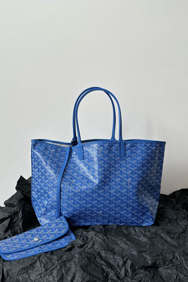 Goyard Dog-Teeth Tote Bag! 