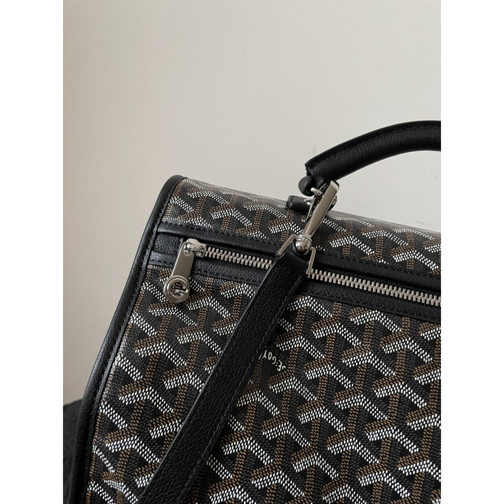 Goyard Saint Léger Foldable Backpack!