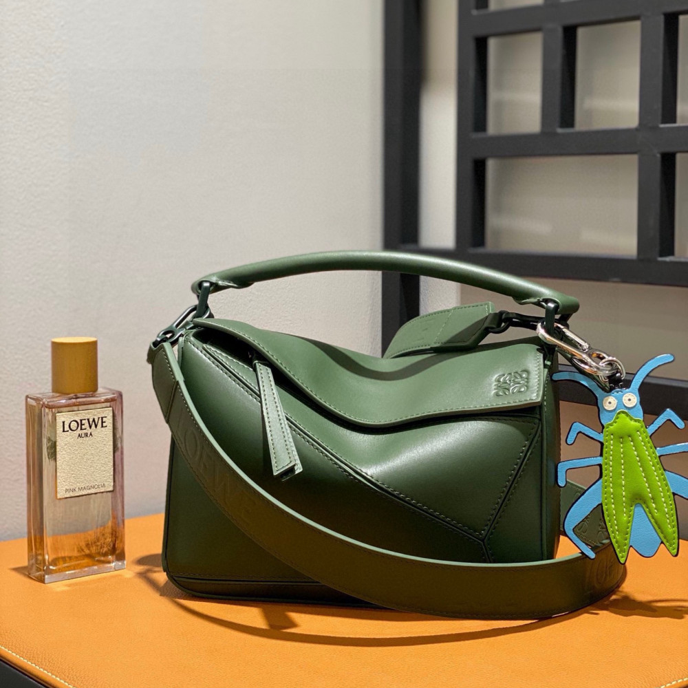 LOEWE Puzzle Wide Strap Bag!