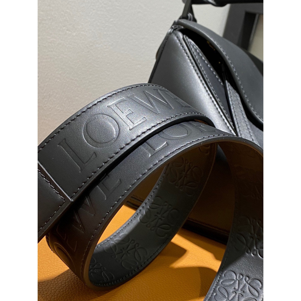 LOEWE Puzzle Wide Strap Bag!