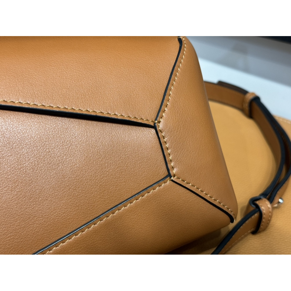 LOEWE New Puzzle Bag – Small Brown