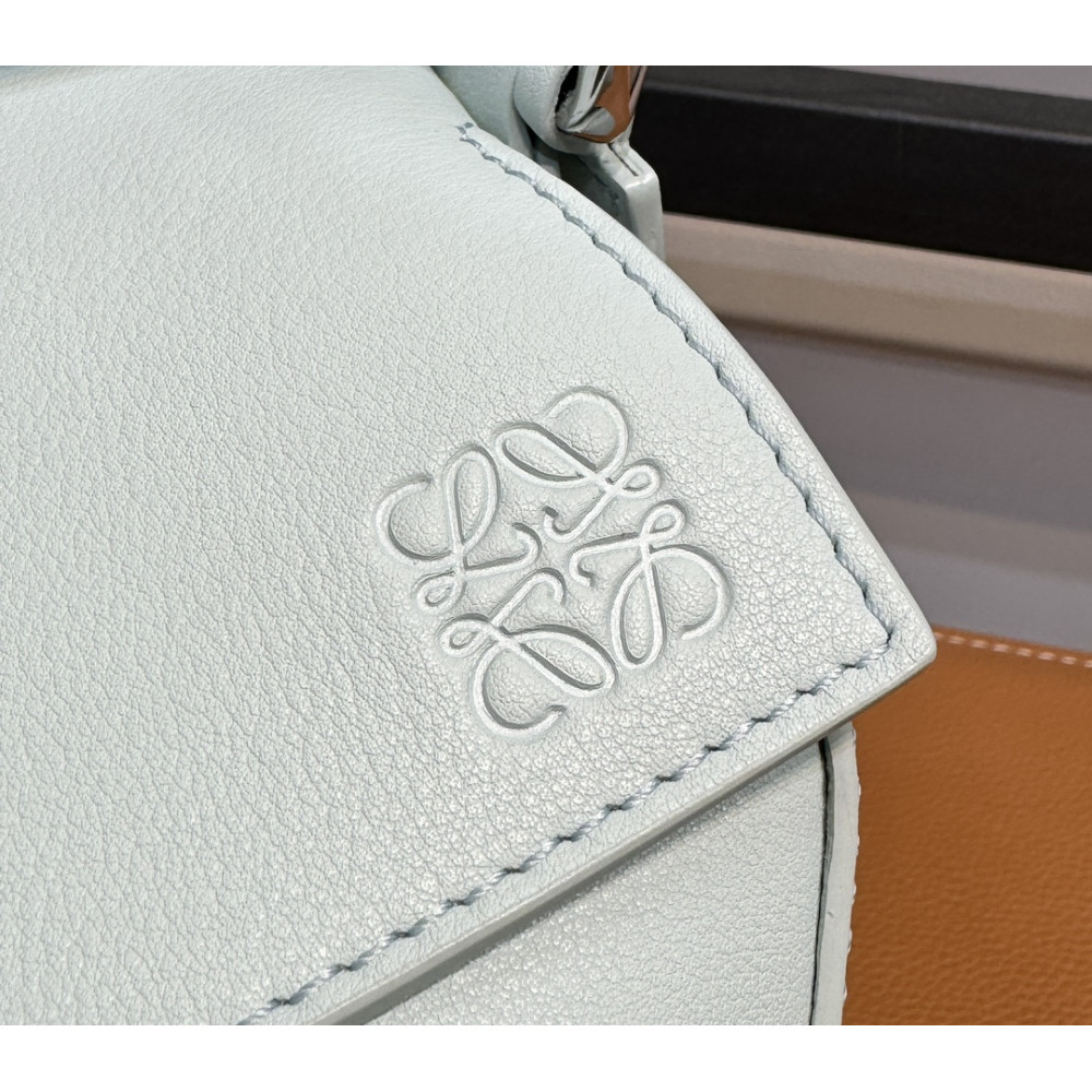 LOEWE New Puzzle Bag – Small Glacier Blue