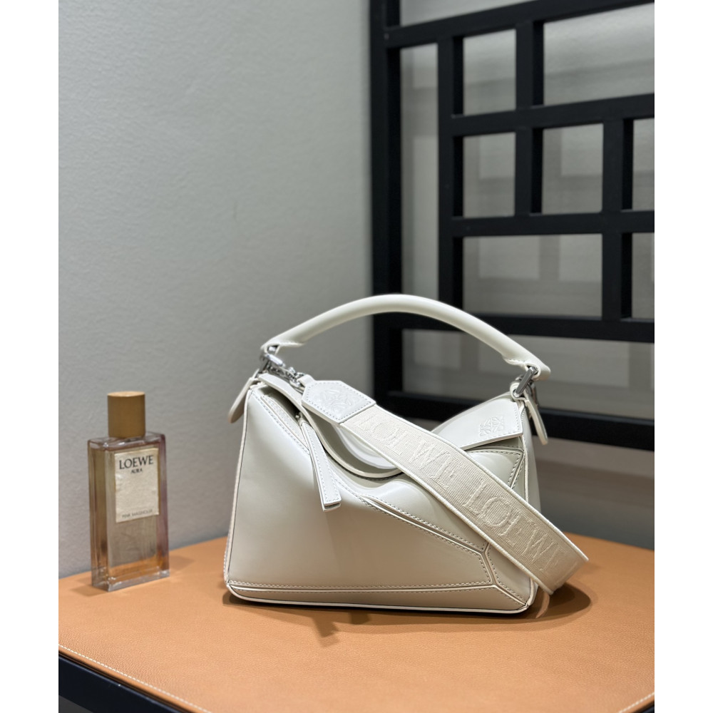 LOEWE Puzzle Bag with Jacquard Letter Strap!