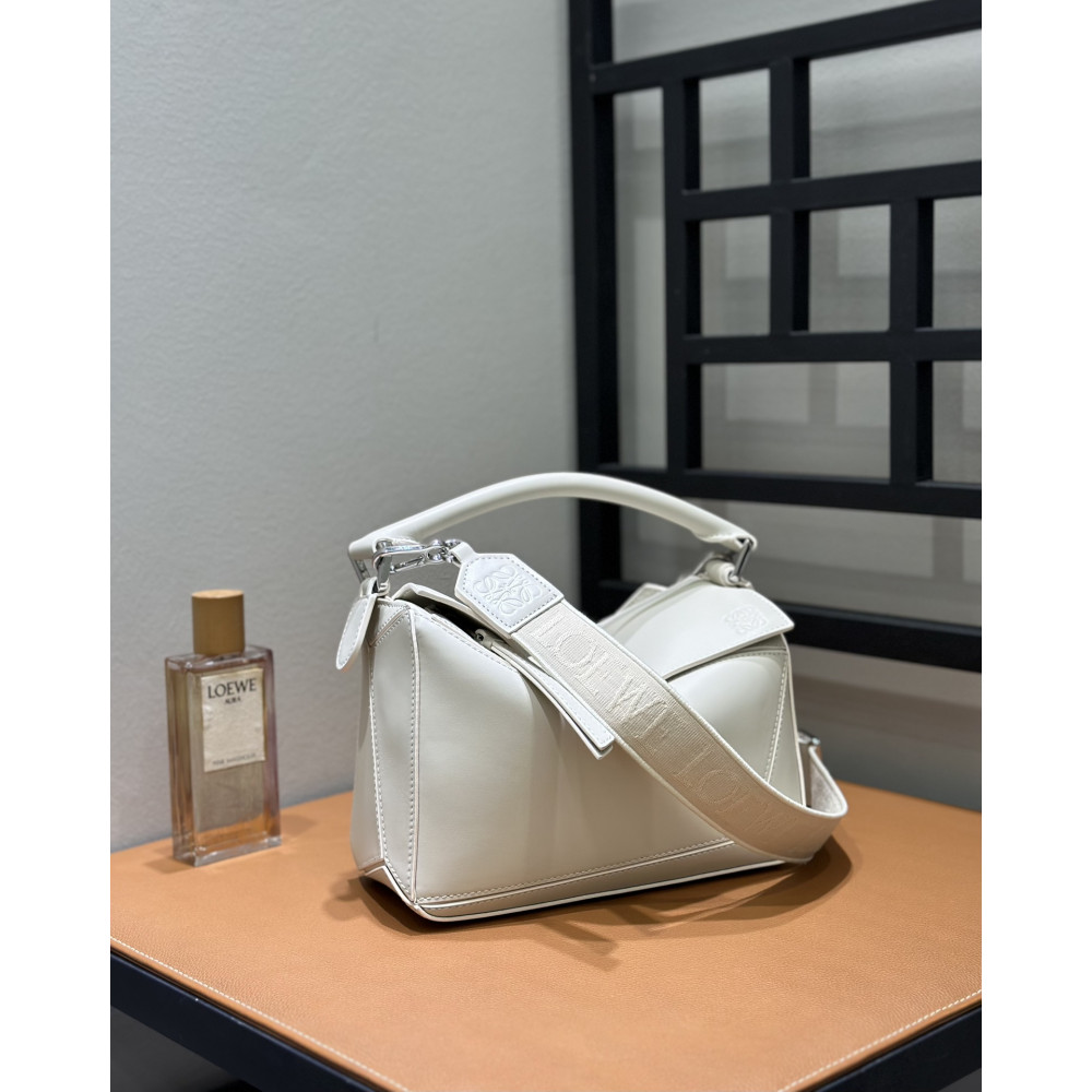 LOEWE Puzzle Bag with Jacquard Letter Strap!