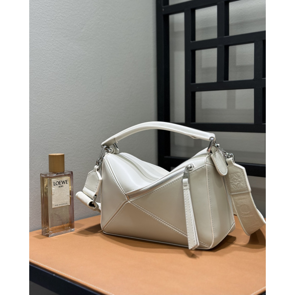 LOEWE Puzzle Bag with Jacquard Letter Strap!