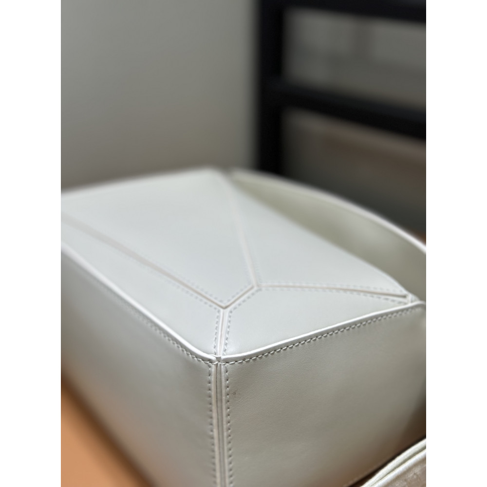 LOEWE Puzzle Bag with Jacquard Letter Strap!