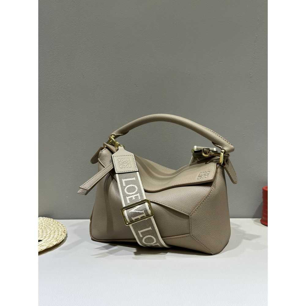 LOEWE New Puzzle Bag – Small Sand Color  