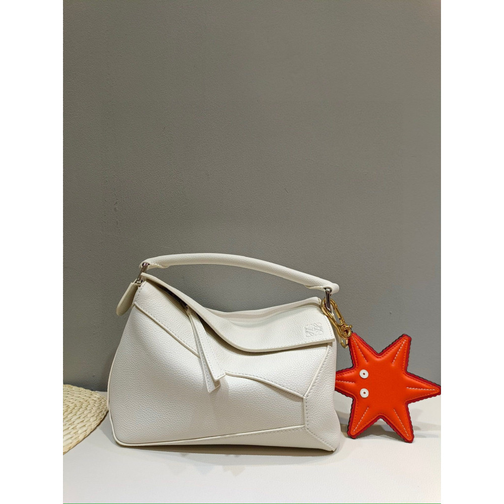 LOEWE New Puzzle Bag – Small Milkshake White!