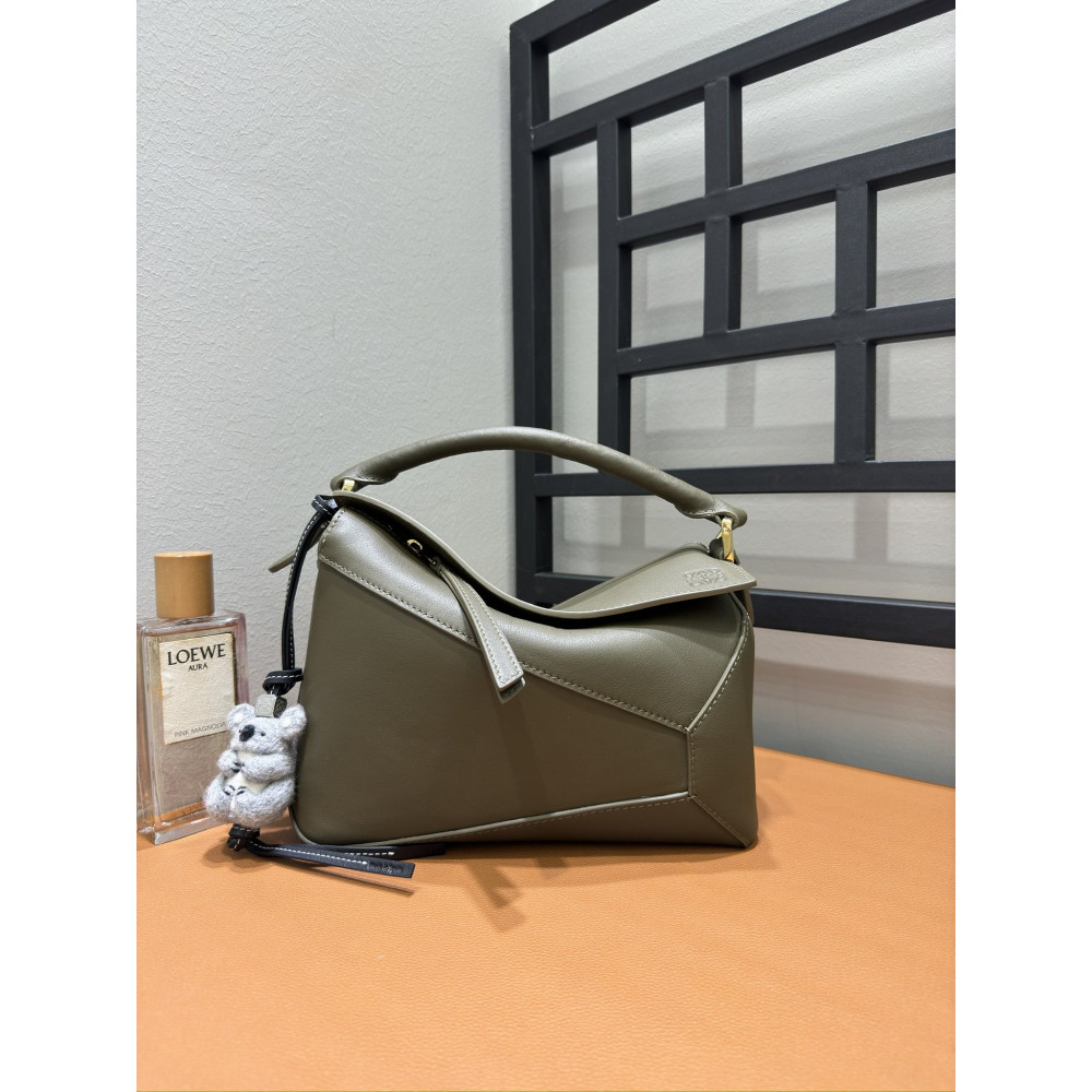 LOEWE New Puzzle Bag – Small Dark Khaki Green!