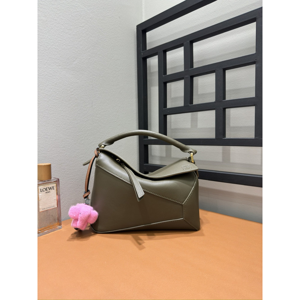 LOEWE New Puzzle Bag – Small Dark Khaki Green!