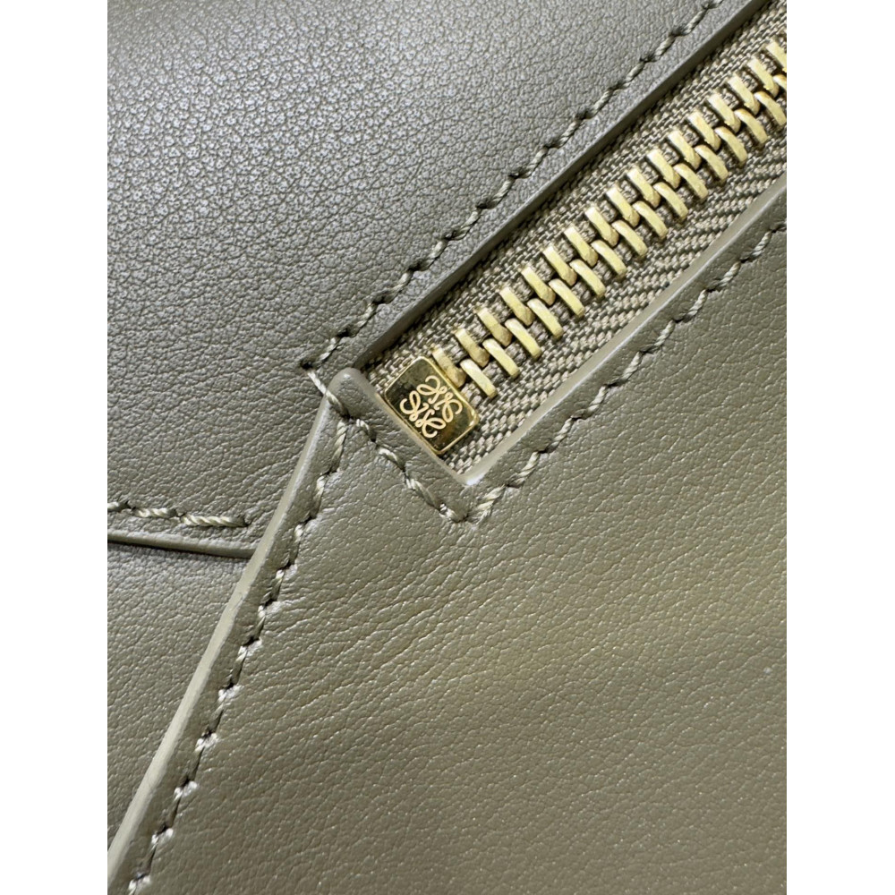 LOEWE New Puzzle Bag – Small Dark Khaki Green!