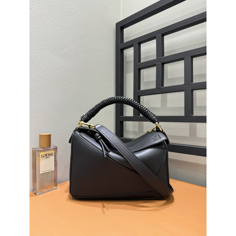 LOEWE New Woven-Handle Puzzle Bag!