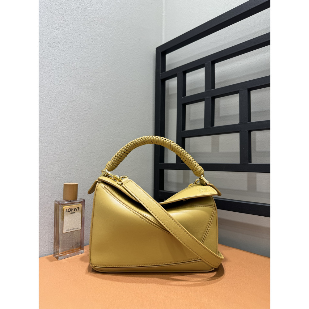 LOEWE New Woven-Handle Puzzle Bag!