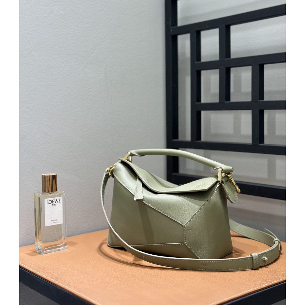 LOEWE New Puzzle Bag – Small Eucalyptus Green!