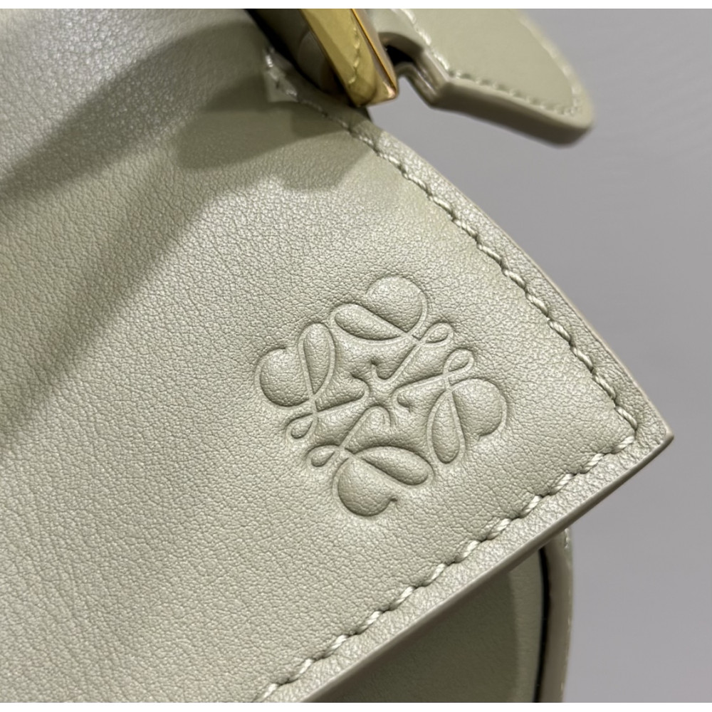 LOEWE New Puzzle Bag – Small Eucalyptus Green!