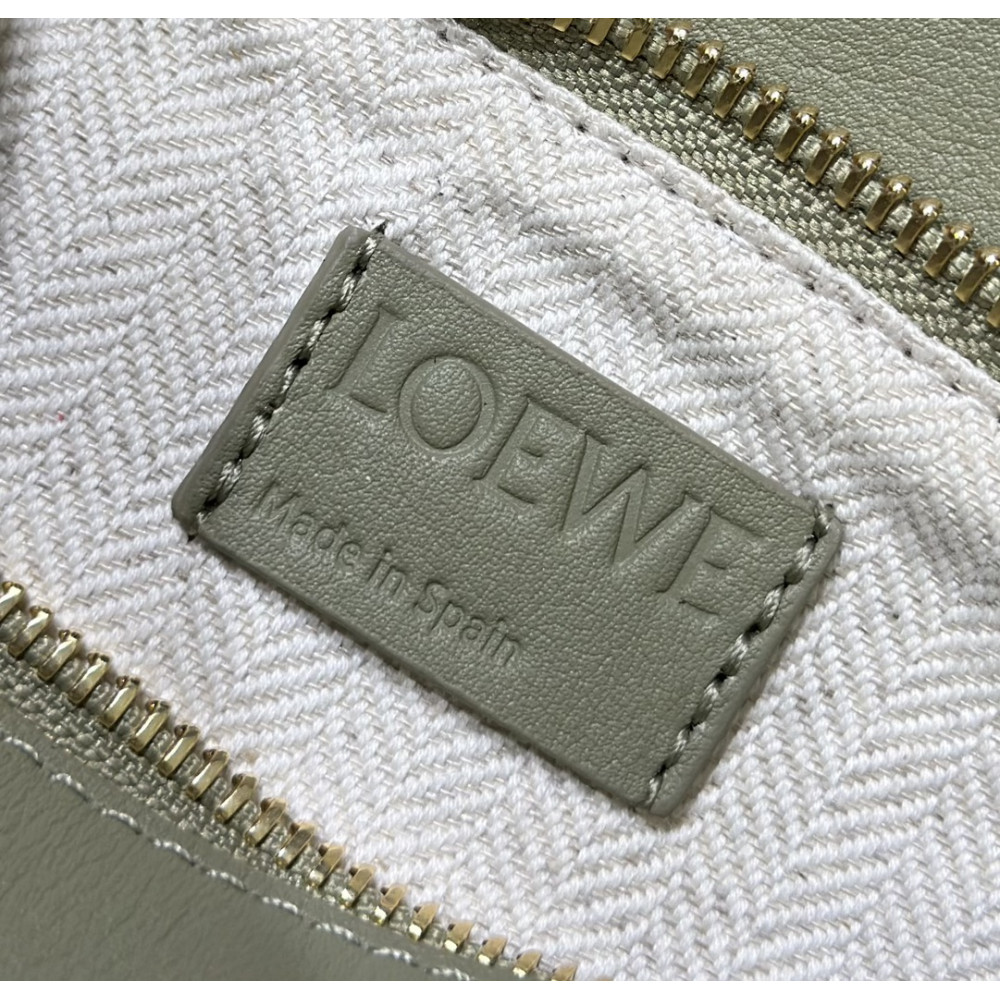 LOEWE New Puzzle Bag – Small Eucalyptus Green!