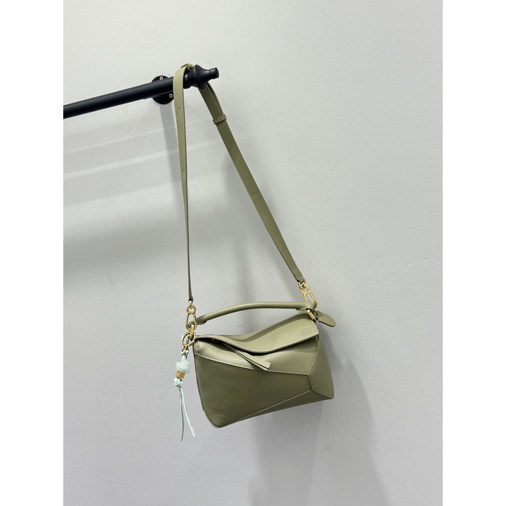 LOEWE New Puzzle Bag – Small Eucalyptus Green!