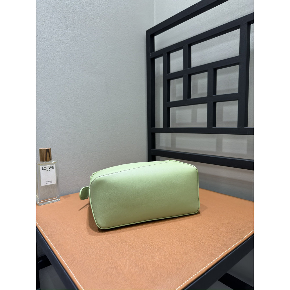 LOEWE New Puzzle Bag – Small Pale Pear Green!