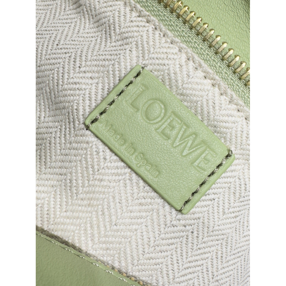 LOEWE New Puzzle Bag – Small Pale Pear Green!