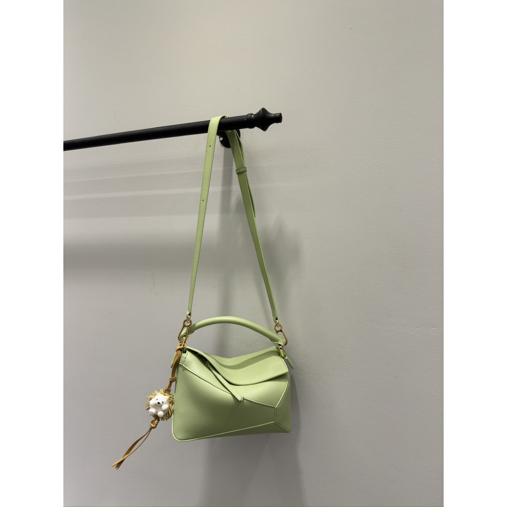 LOEWE New Puzzle Bag – Small Pale Pear Green!