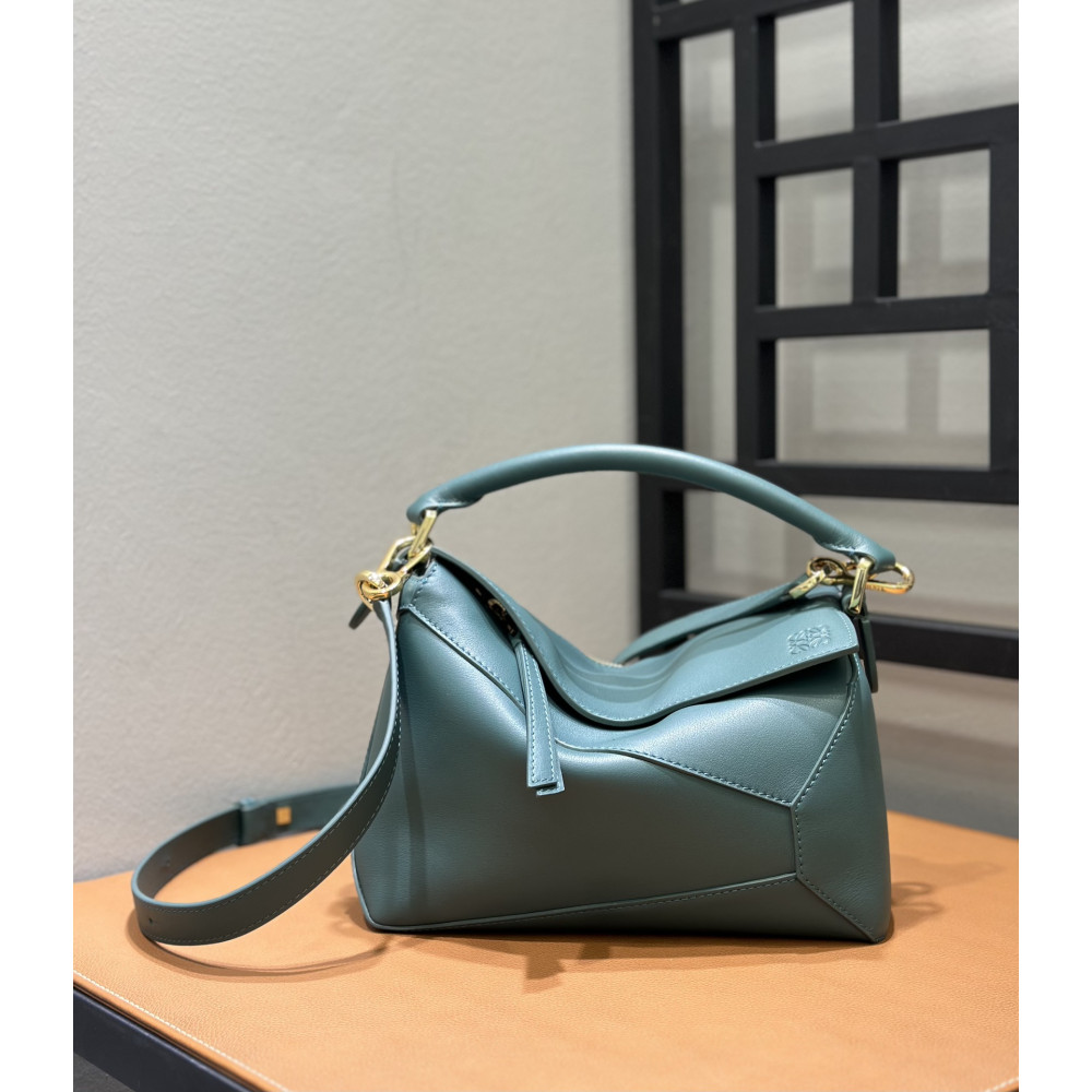 LOEWE New Puzzle Bag – Small Vetiver Green!