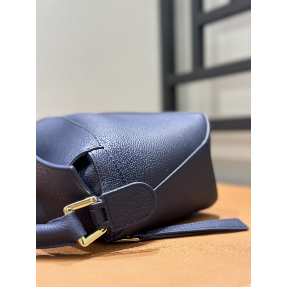 LOEWE New Puzzle Bag – Small Deep Navy Blue!