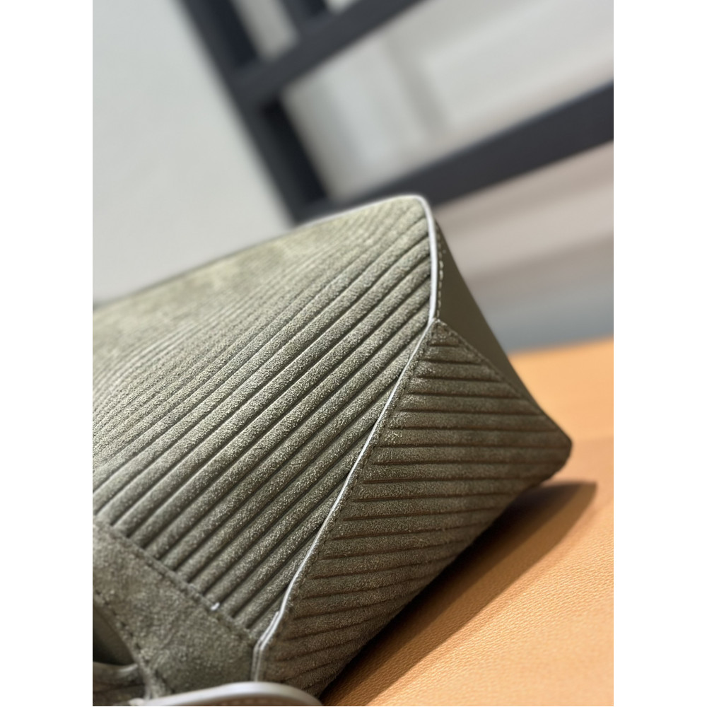 LOEWE Special Edition puzzle Bag!