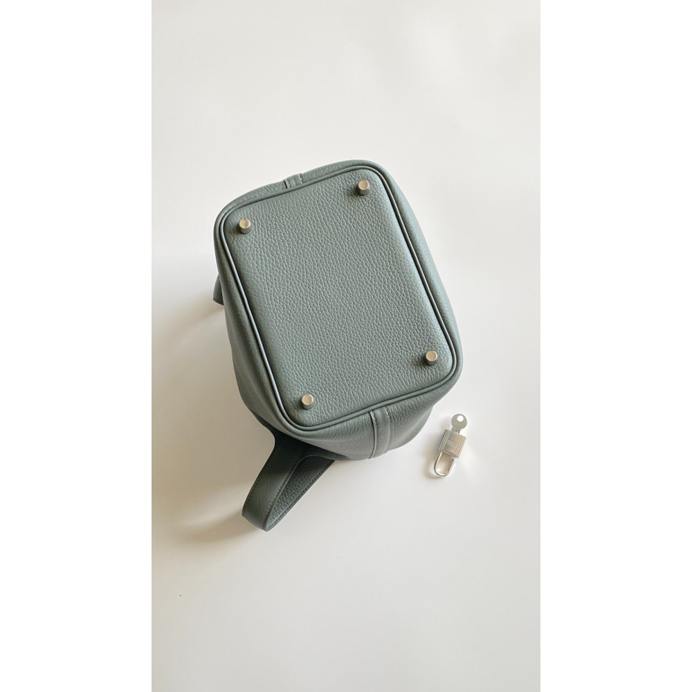 Hermès Picotin Lock Bag 18cm – Almond Green