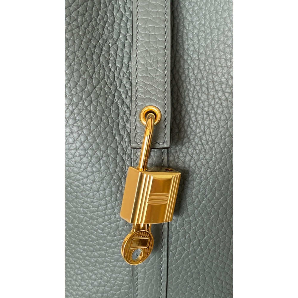 Hermès Picotin Lock Bag 18cm – Almond Green