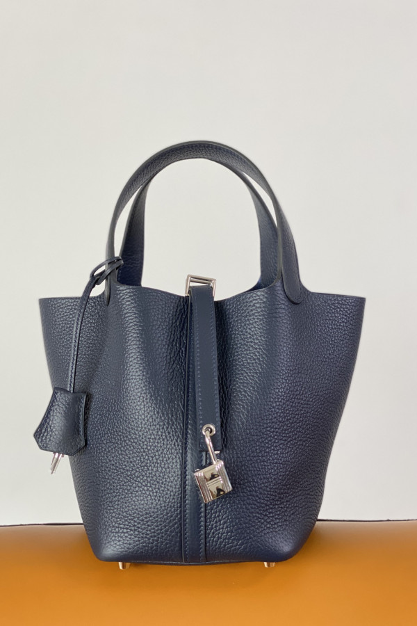 Hermès Picotin Lock Bag 18cm – Midnight Blue