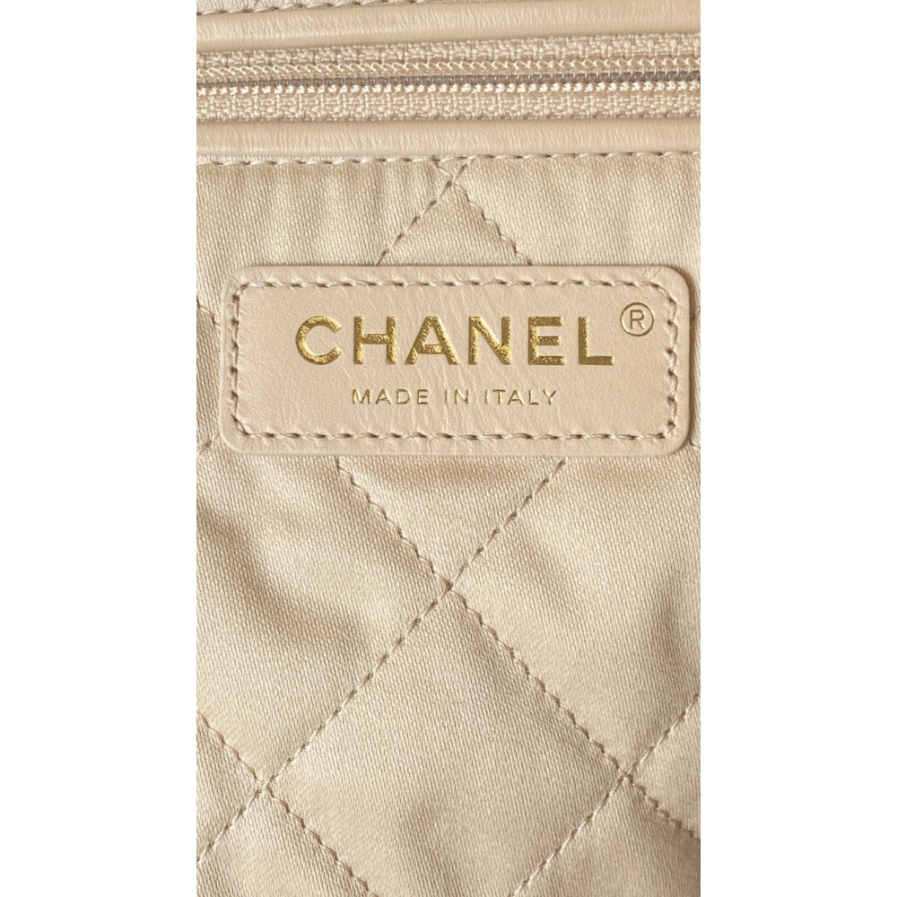 Chanel 22 Bag "Trash Bag" Shoulder Bag 