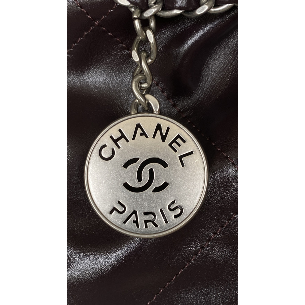 Chanel 23C chocolate brown mini 22Bag, 