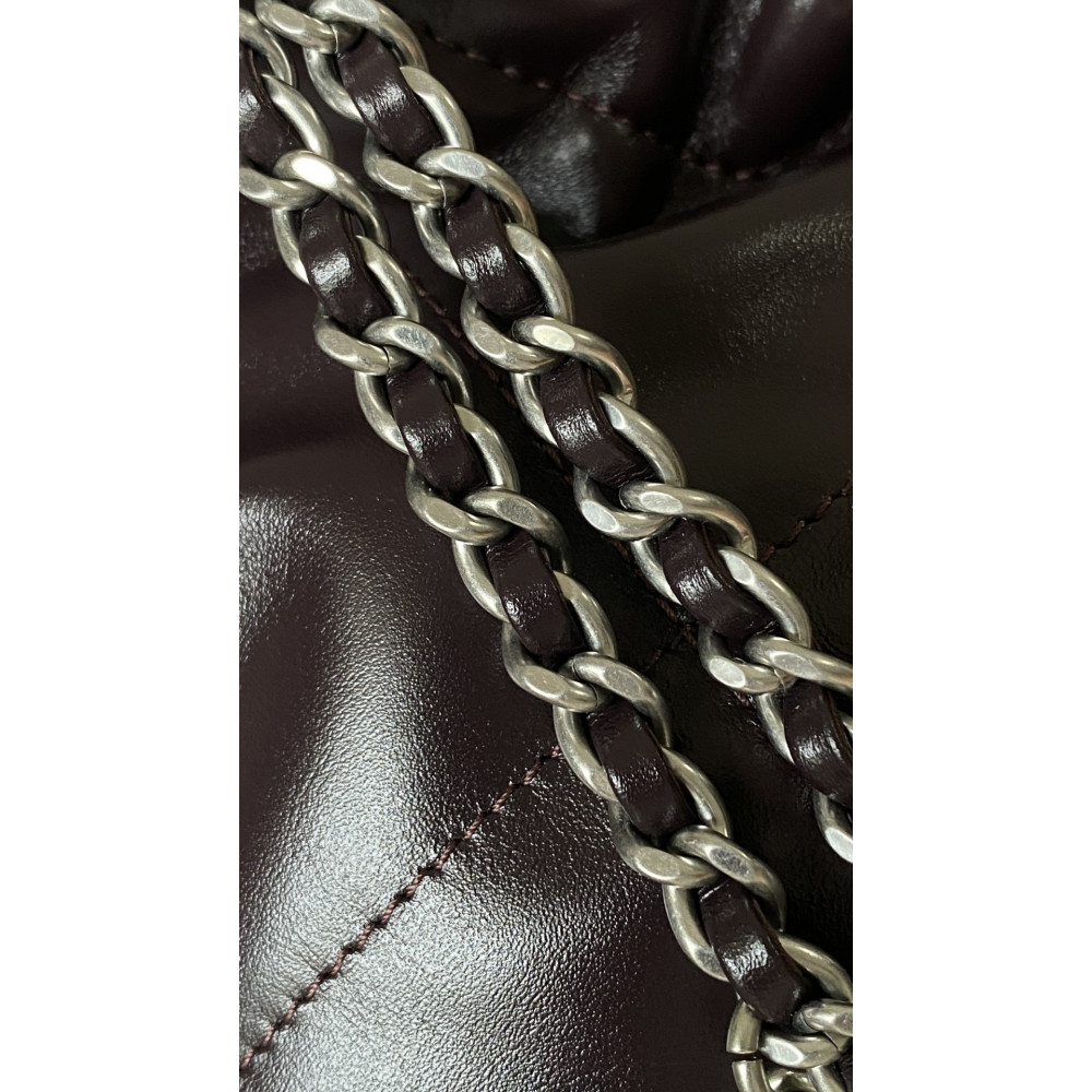 Chanel 23C chocolate brown mini 22Bag, 