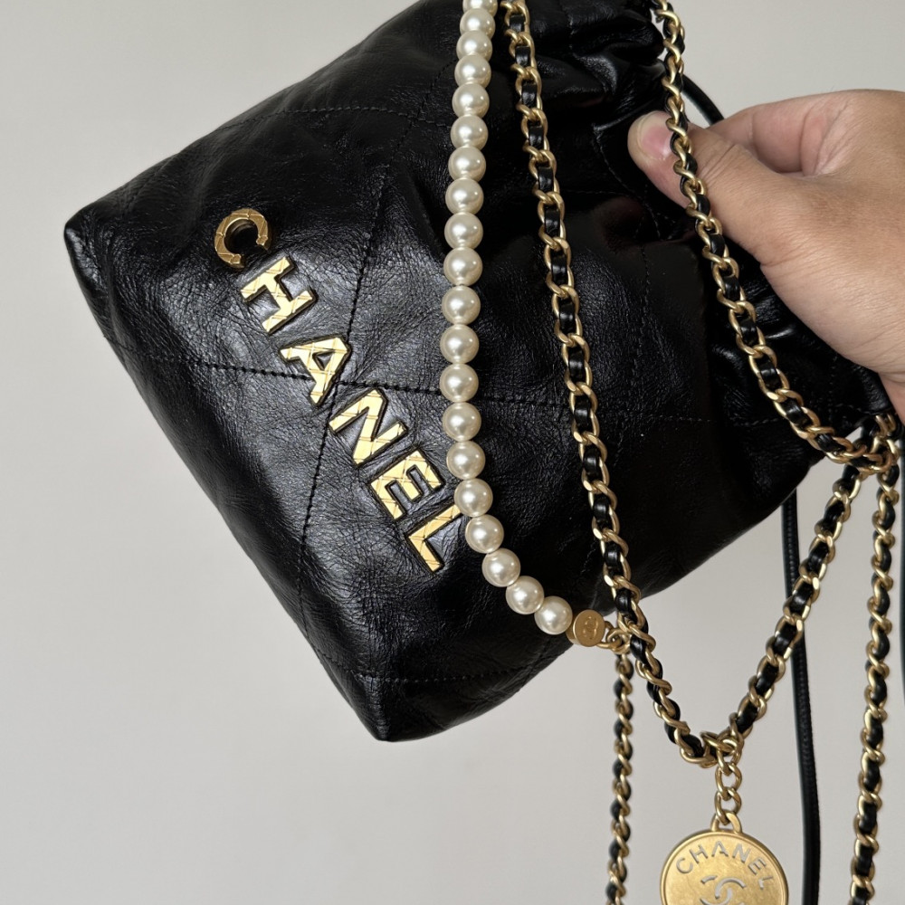 Chanel 23C mini 22Bag, pearl edition! 