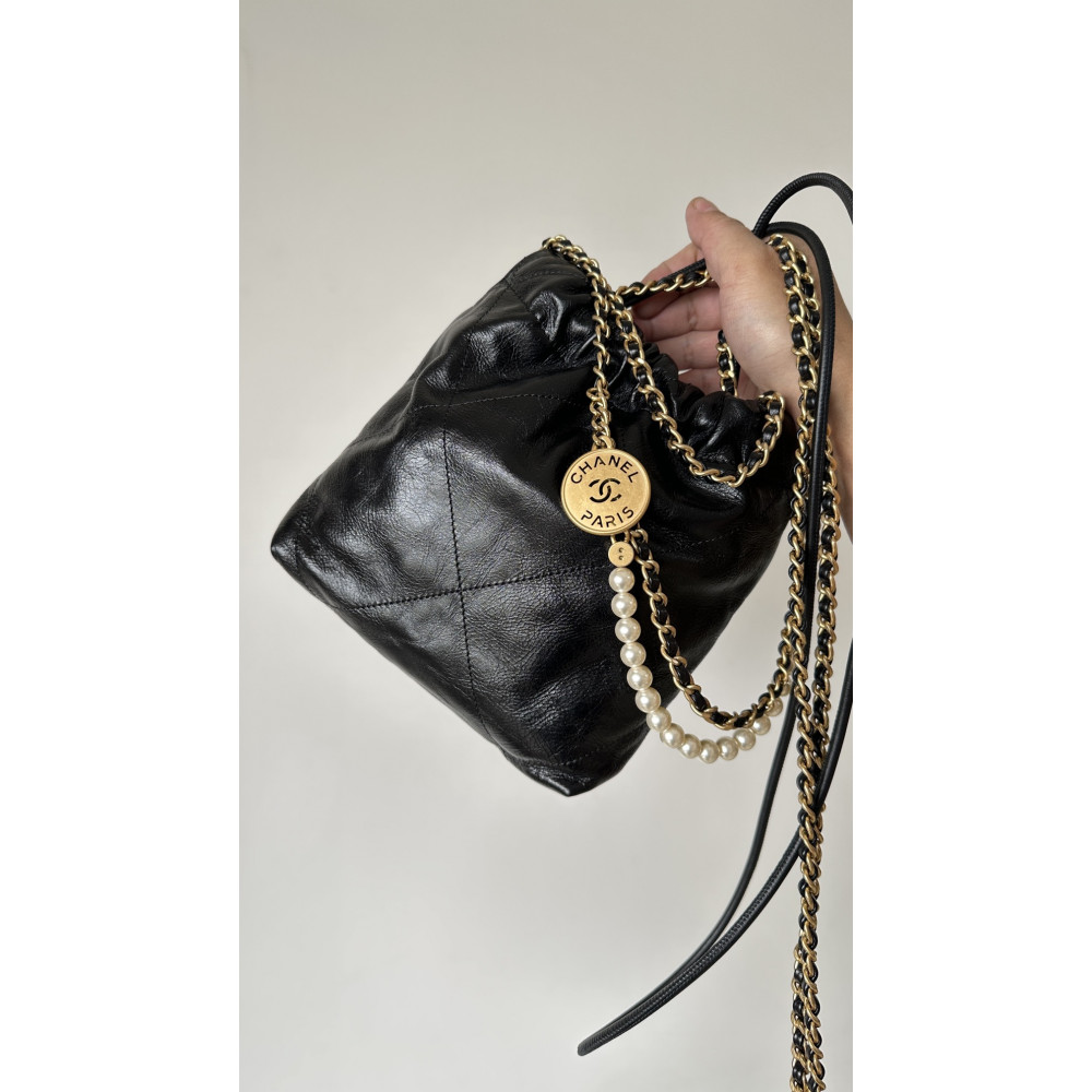 Chanel 23C mini 22Bag, pearl edition! 