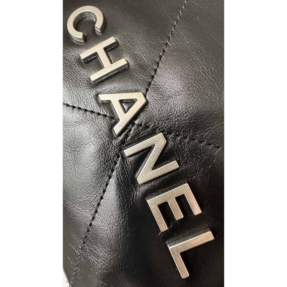 Chanel 23C black mini 22Bag, 