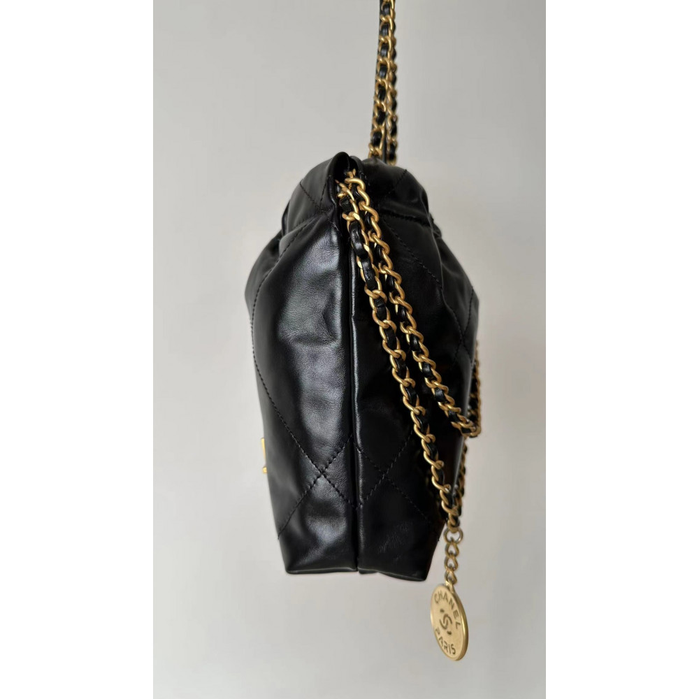 Chanel 23C black mini 22Bag, 