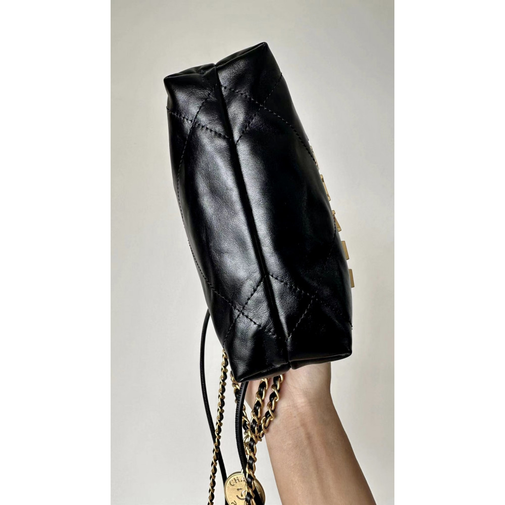 Chanel 23C black mini 22Bag, 