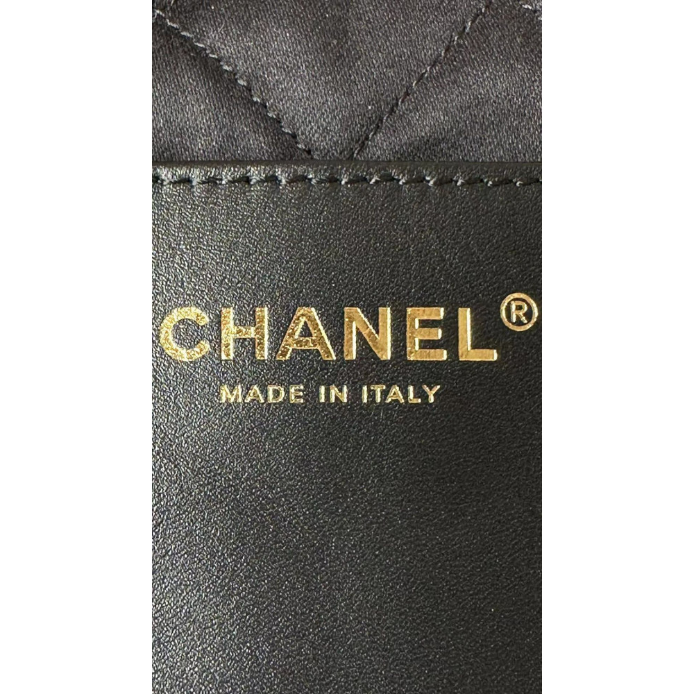 Chanel 23C black mini 22Bag, 