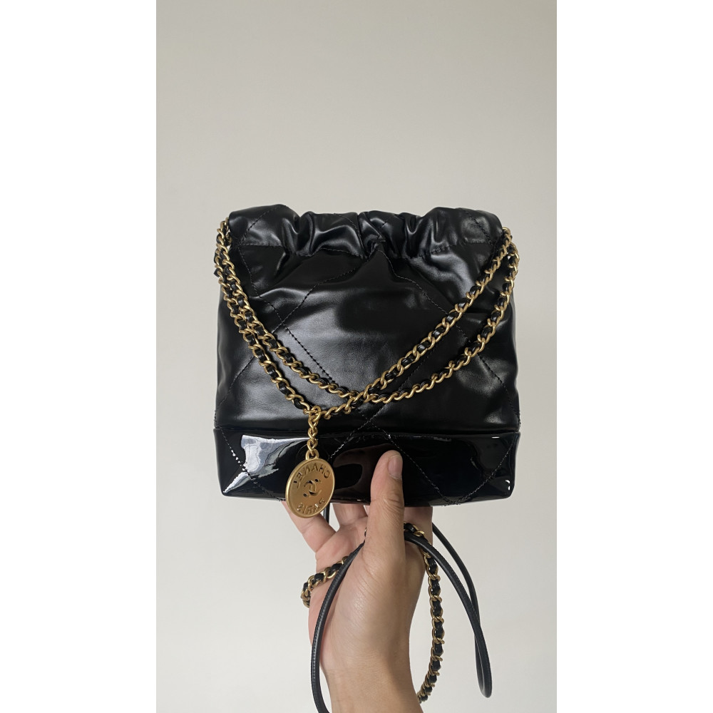 Chanel 24SS latest color-blocked mini 22Bag