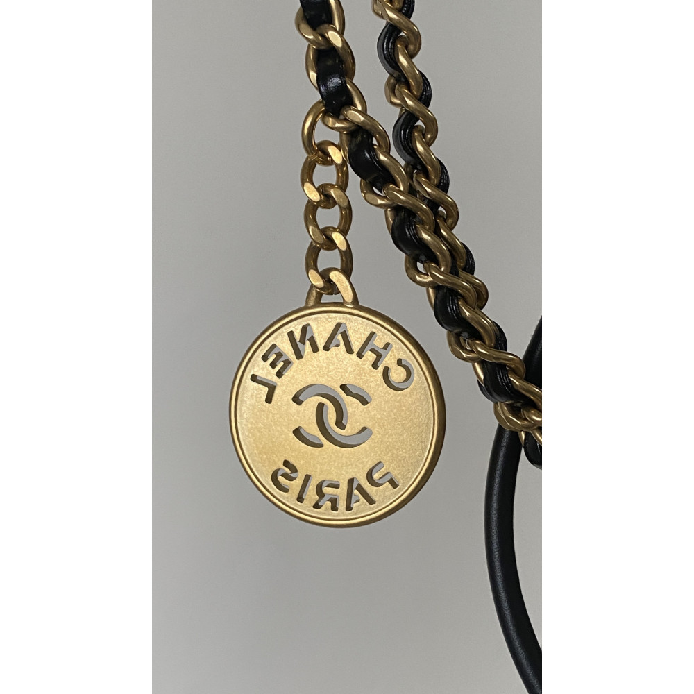 Chanel 24SS latest color-blocked mini 22Bag