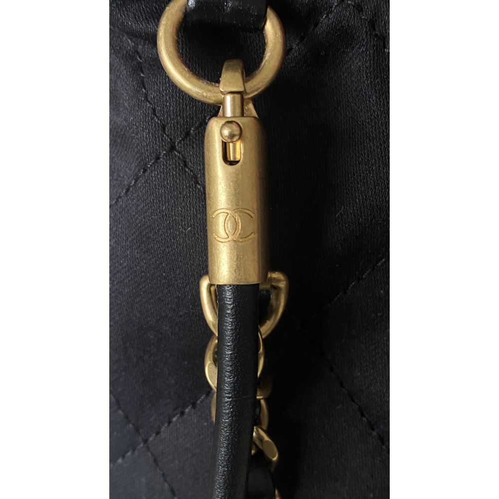 Chanel 24SS latest color-blocked mini 22Bag