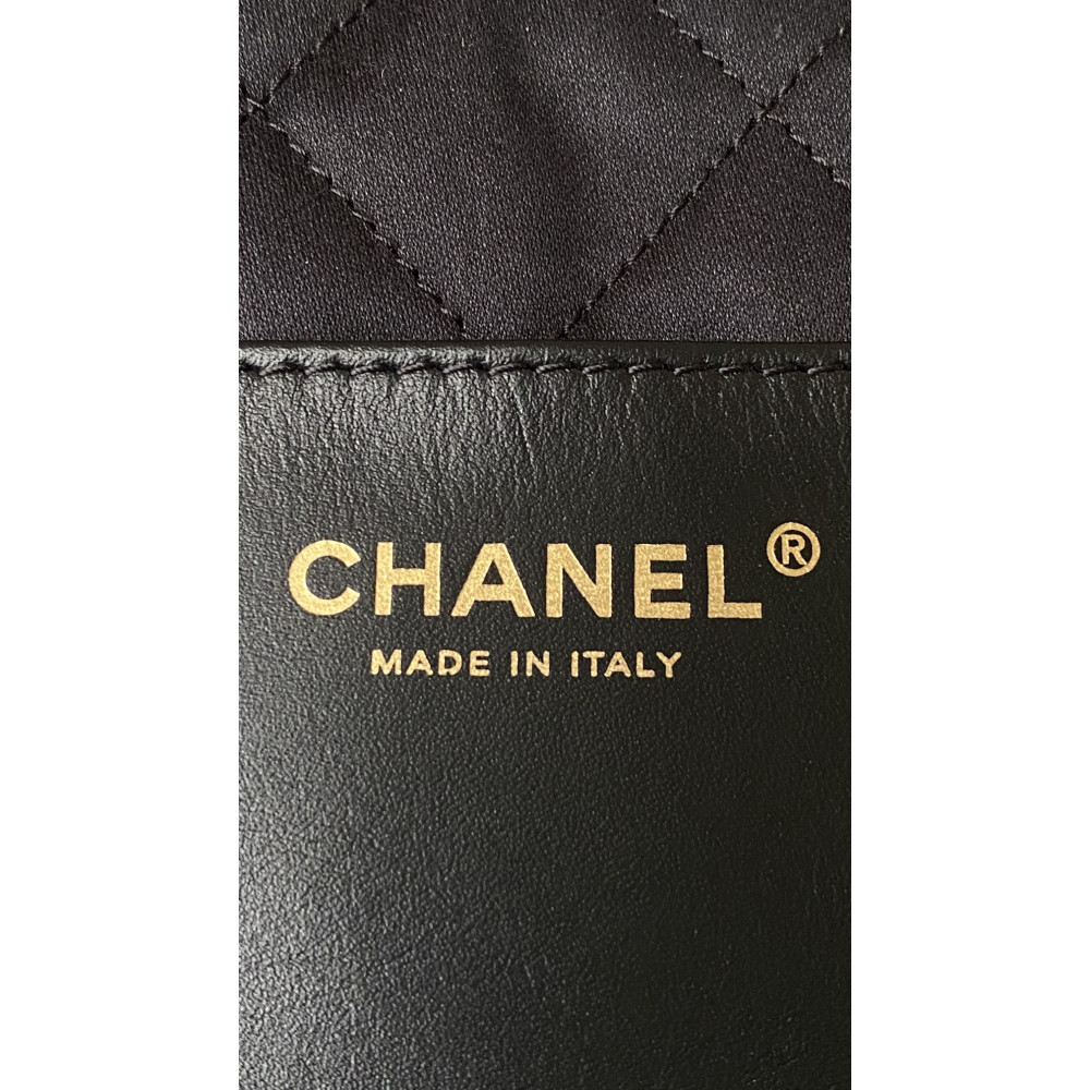 Chanel 24SS latest color-blocked mini 22Bag