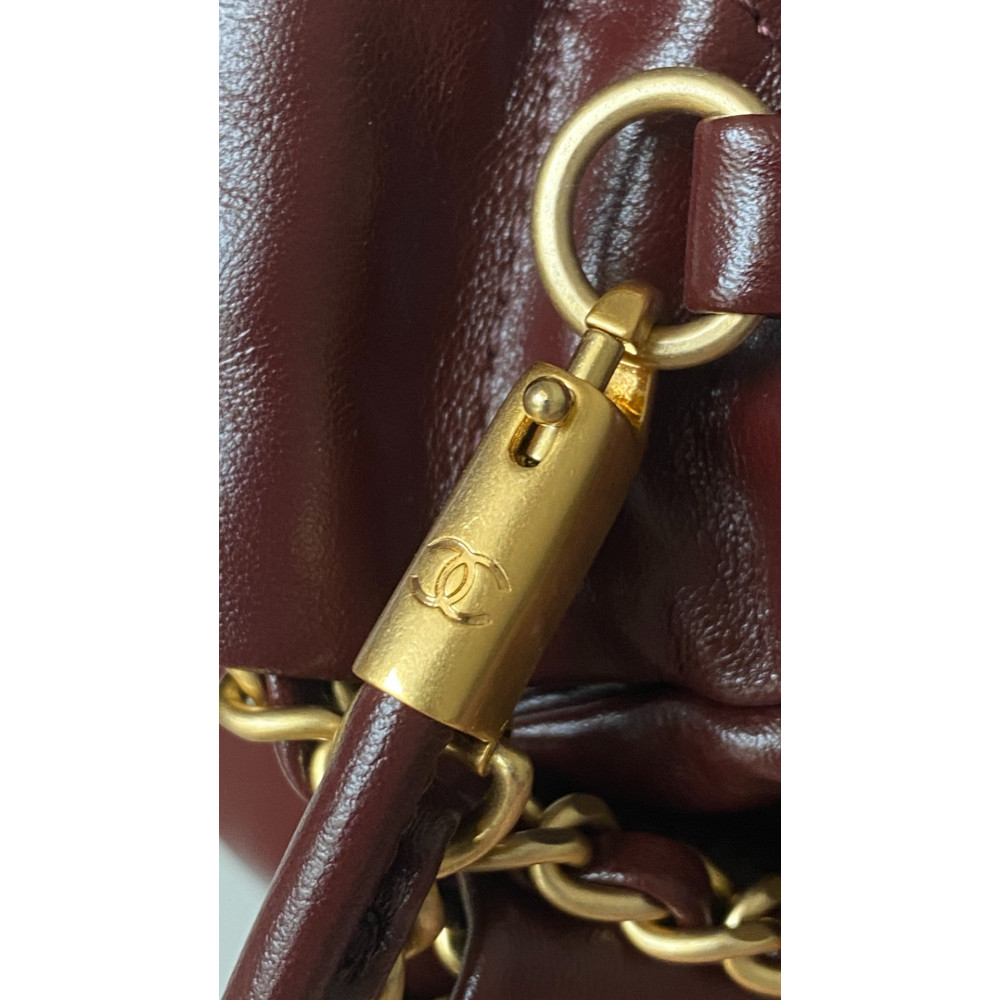 Chanel 23C burgundy red mini 22Bag