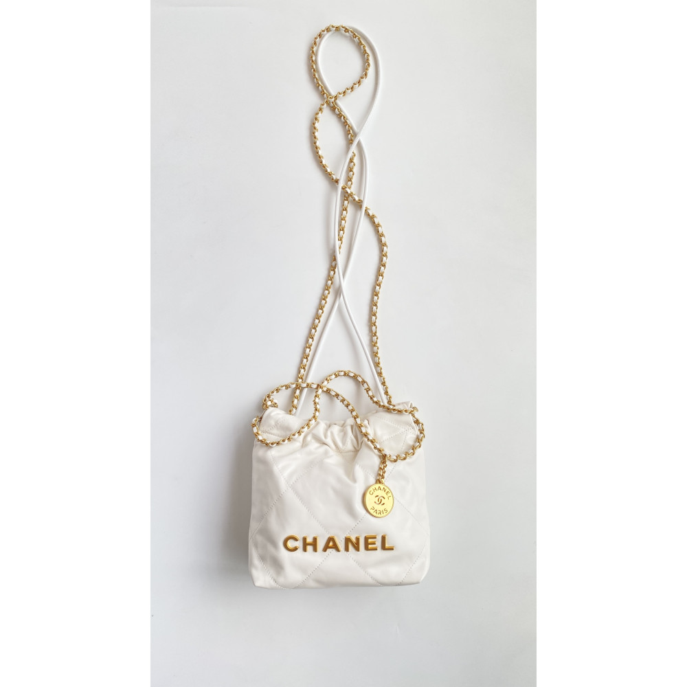 Chanel 23C white mini 22Bag