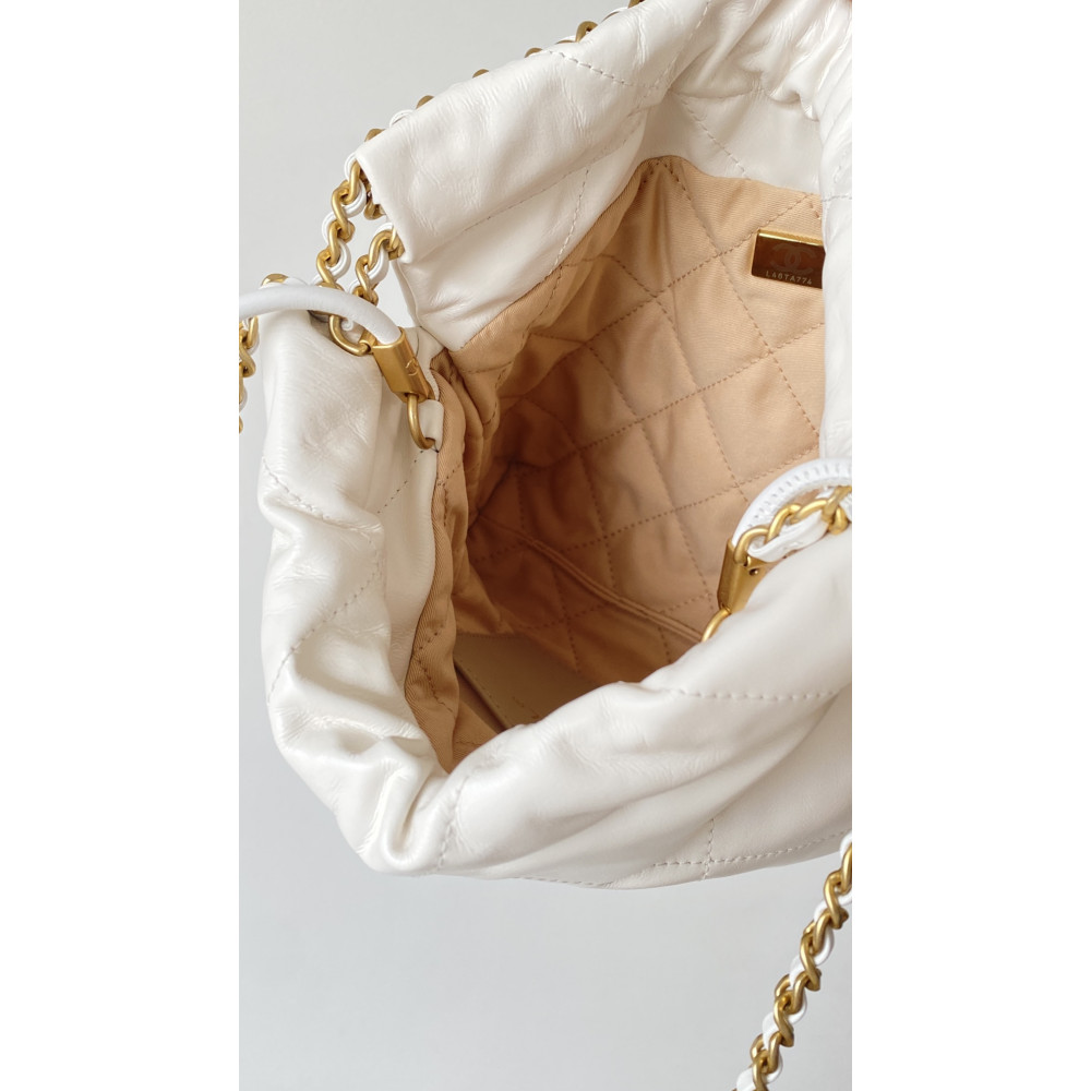 Chanel 23C white mini 22Bag