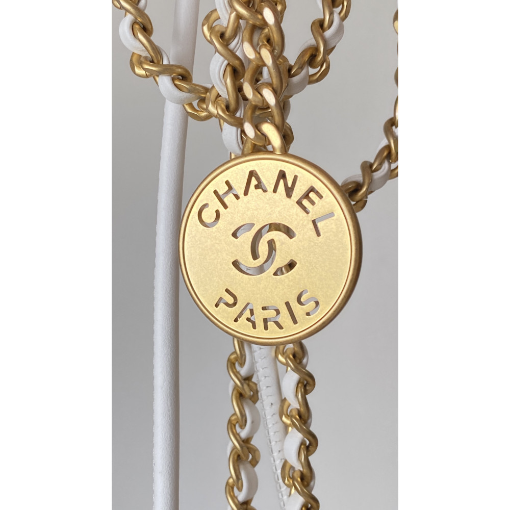 Chanel 23C white mini 22Bag