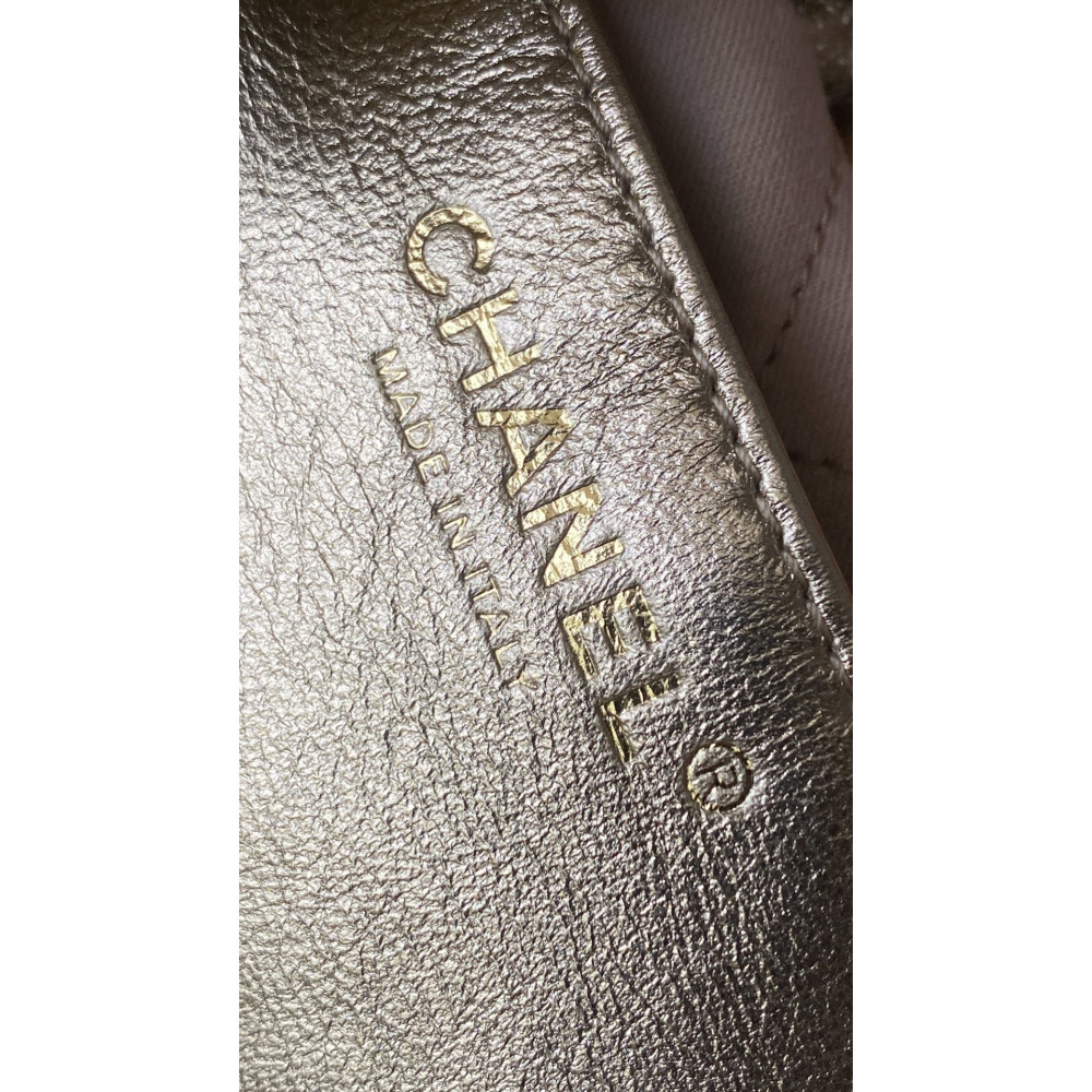 Chanel 24B limited color gold mini 22Bag!