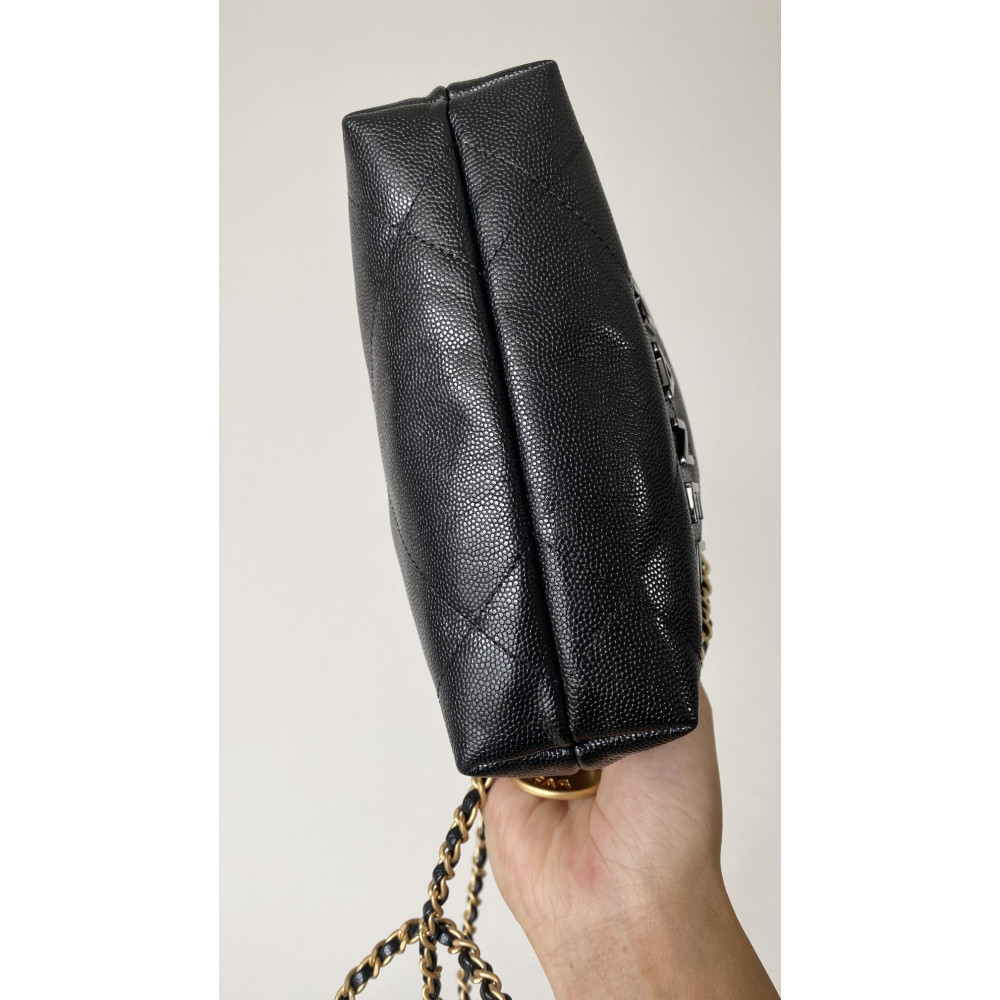 Chanel 23K limited color black mini 22Bag