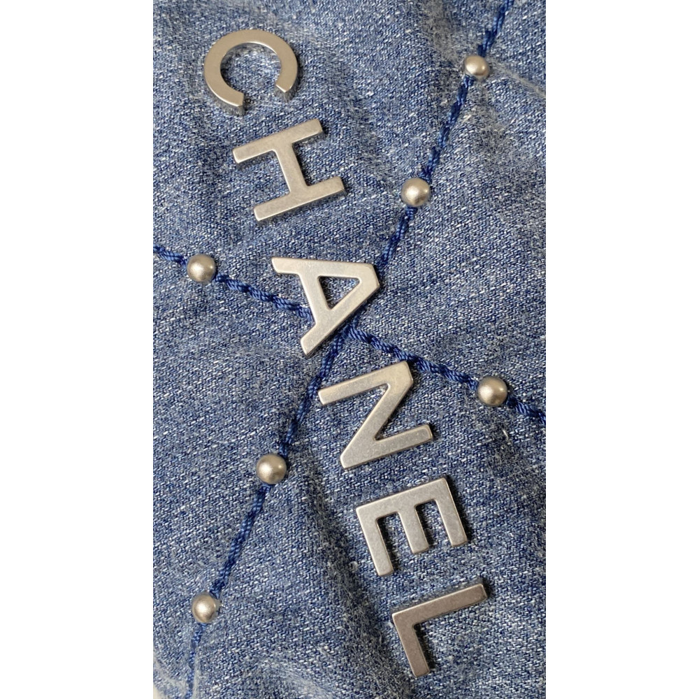 Chanel 25S mini 22Bag "denim nailhead denim" 